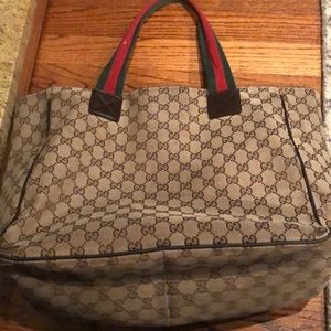 Signature Logo Tote Gucci